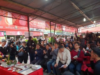 榮濱商圈年貨大街_190131_0056