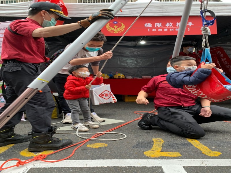 LINE_ALBUM_220416公館商圈促進會-嬉遊公館-全民集氣五告給力音樂會_220416_20