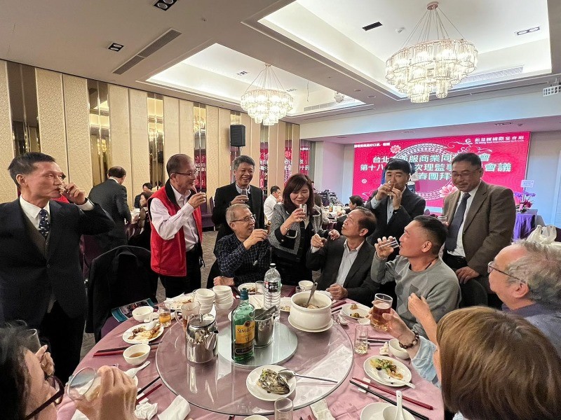 LINE_ALBUM_230209-西服公會-112年新春團拜暨春節聯歡晚會_230210_9