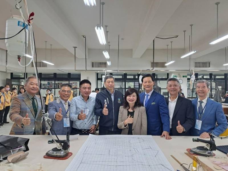 LINE_ALBUM_20240410 2024全國洋服裁剪公開賽暨馬來西亞第28屆亞盟年會國手選拔賽_240410_2