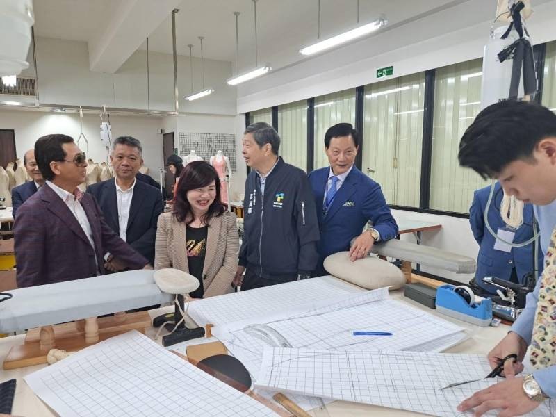 LINE_ALBUM_20240410 2024全國洋服裁剪公開賽暨馬來西亞第28屆亞盟年會國手選拔賽_240410_6