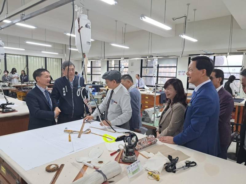 LINE_ALBUM_20240410 2024全國洋服裁剪公開賽暨馬來西亞第28屆亞盟年會國手選拔賽_240410_11