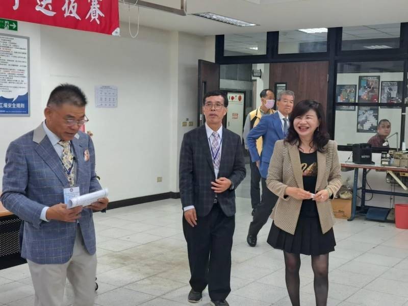 LINE_ALBUM_20240410 2024全國洋服裁剪公開賽暨馬來西亞第28屆亞盟年會國手選拔賽_240410_18