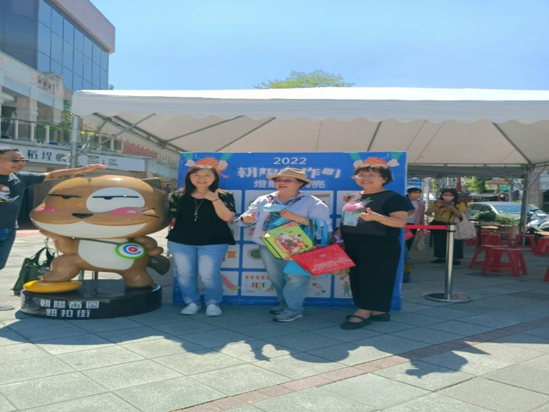 LINE_ALBUM_221001-朝陽商圈-2022朝陽手作町 燈籠好閃亮_221004_2