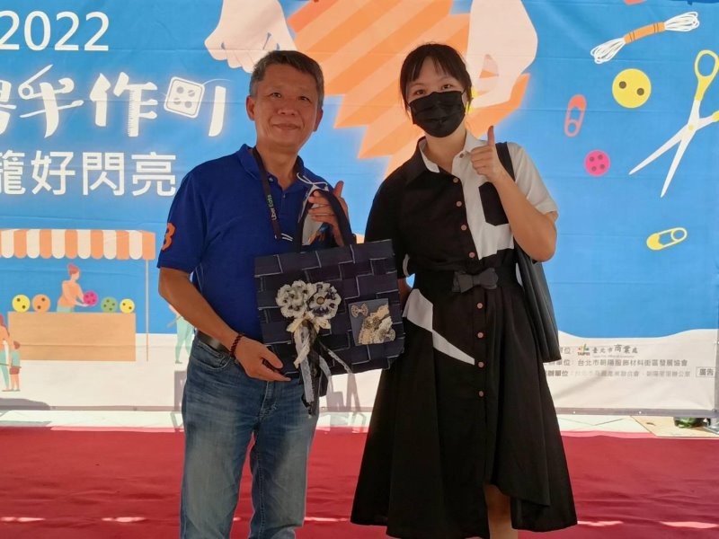 LINE_ALBUM_221001-朝陽商圈-2022朝陽手作町 燈籠好閃亮_221004_23