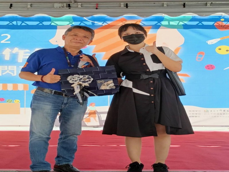 LINE_ALBUM_221001-朝陽商圈-2022朝陽手作町 燈籠好閃亮_221004_25