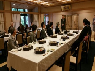 6月28日12:00 日本溫泉協會大山會長邀請(台灣)亞太國際溫泉旅遊協會周水美理事長交流餐會