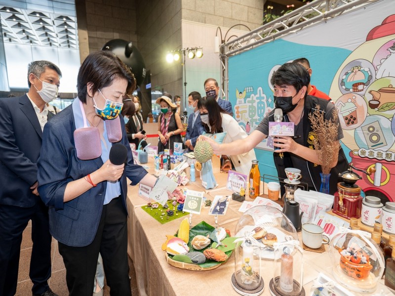 LINE_ALBUM_211005-啟動記者會-新增_211005_10
