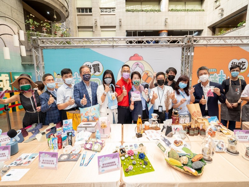 LINE_ALBUM_211005-啟動記者會-新增_211005_24