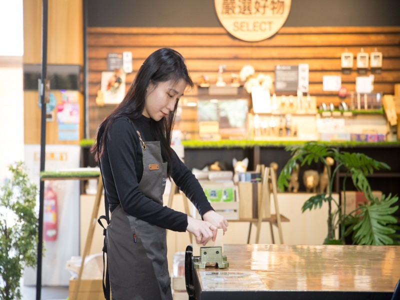 LINE_ALBUM_211104-商店街區服務團暨特色商圈觀摩交流_211110_125