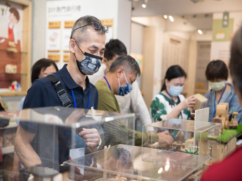 LINE_ALBUM_211104-商店街區服務團暨特色商圈觀摩交流_211110_146