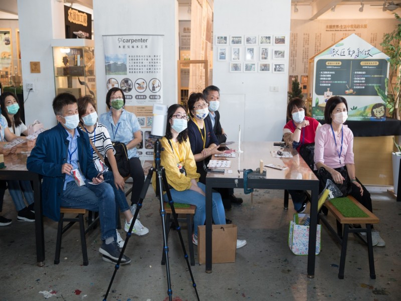 LINE_ALBUM_211104-商店街區服務團暨特色商圈觀摩交流_211110_163