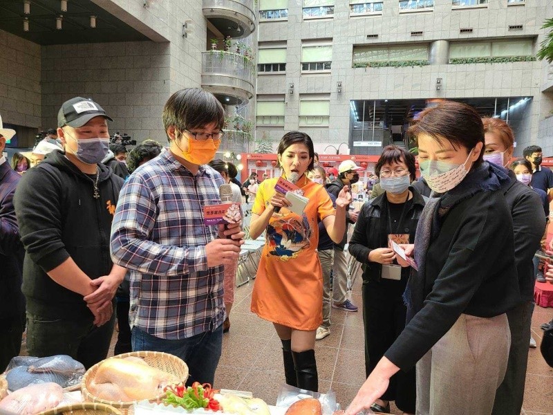 LINE_ALBUM_220104-年貨大街開幕記者會_220104_25