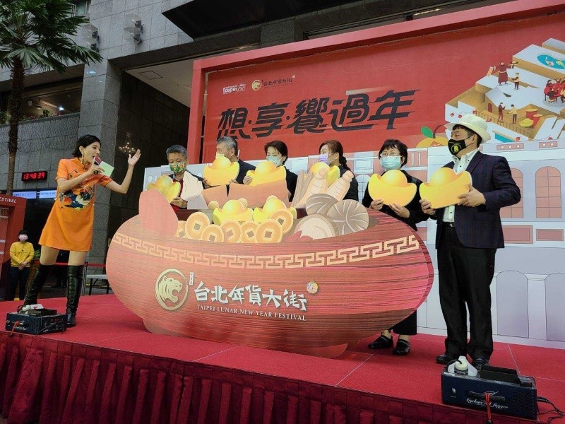 LINE_ALBUM_220104-年貨大街開幕記者會_220104_28