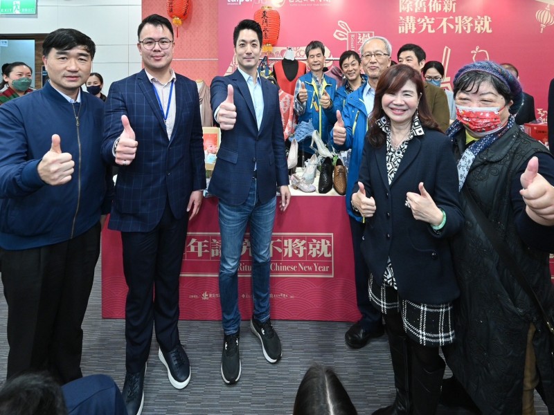 LINE_ALBUM_230104-臺北市政府年貨大街啟動記者會_230109_5