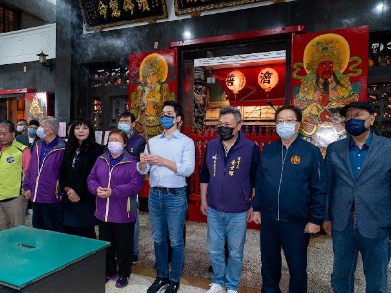LINE_ALBUM_230107-2023臺北年貨大街-市長走街活動_230109_5