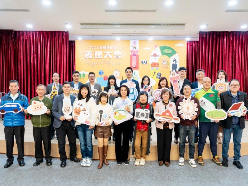 LINE_ALBUM_231219-商圈表揚大會_新聞稿照片_240109_5