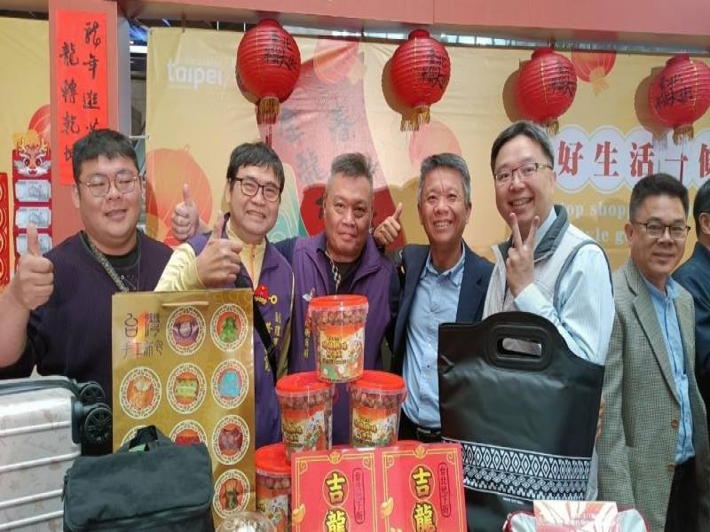 LINE_ALBUM_240122-商業處-2024台北年貨大街啟動記者會_240122_8