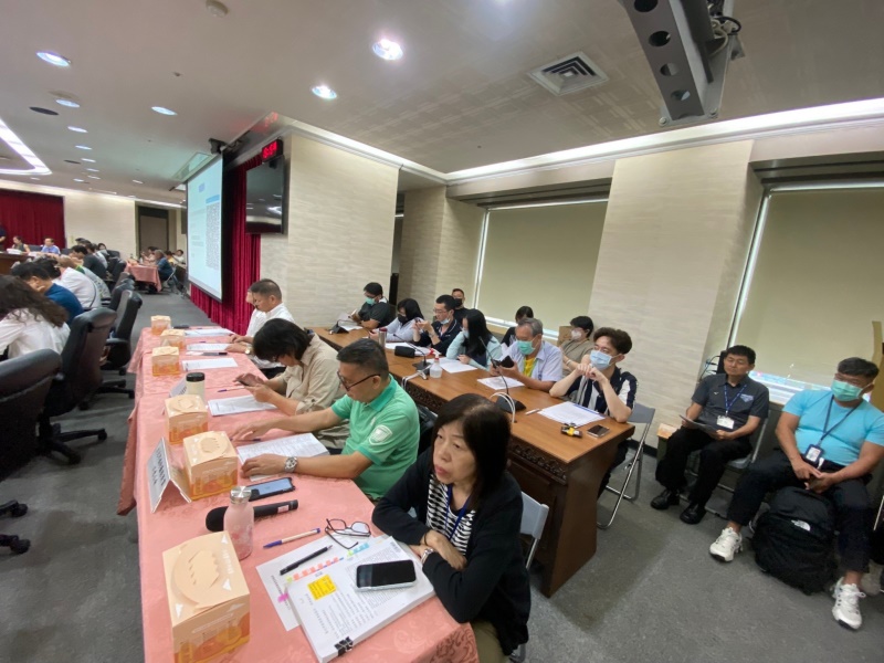 LINE_ALBUM_20240709 113年度產發局局長與商圈團體座談會_240710_1