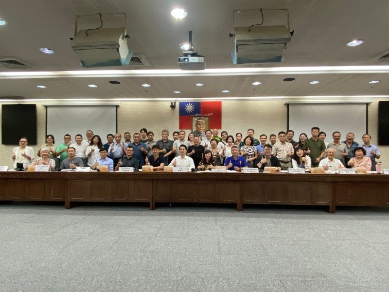 LINE_ALBUM_20240709 113年度產發局局長與商圈團體座談會_240710_7
