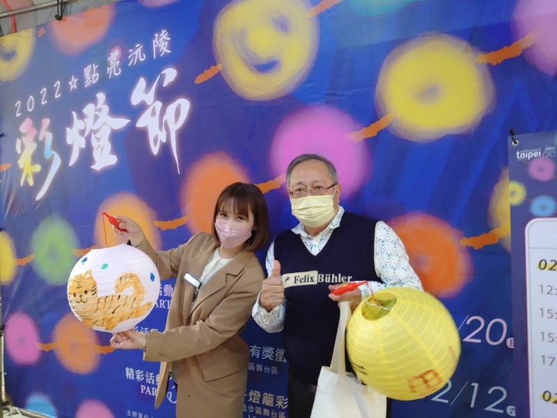LINE_ALBUM_220211-沅陵街-220211點亮沅陵彩燈節彩繪燈籠活動_220212_1