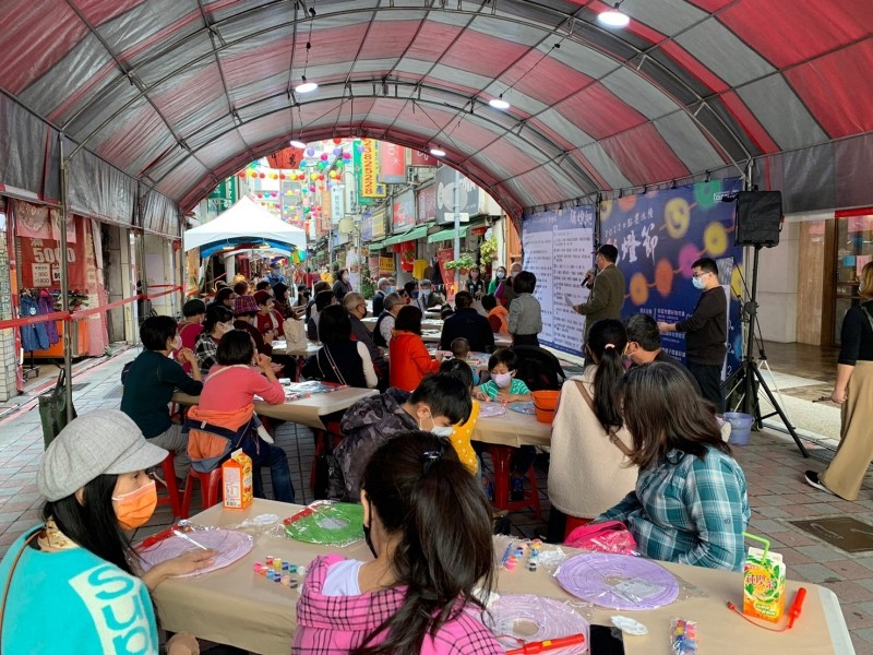 LINE_ALBUM_220211-沅陵街-220211點亮沅陵彩燈節彩繪燈籠活動_220212_4