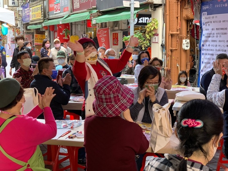 LINE_ALBUM_220211-沅陵街-220211點亮沅陵彩燈節彩繪燈籠活動_220212_5