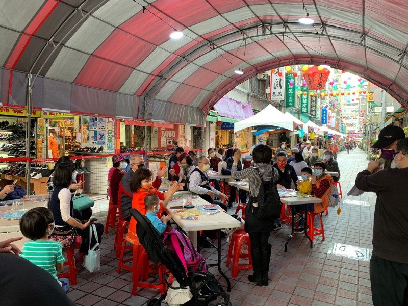 LINE_ALBUM_220211-沅陵街-220211點亮沅陵彩燈節彩繪燈籠活動_220212_6