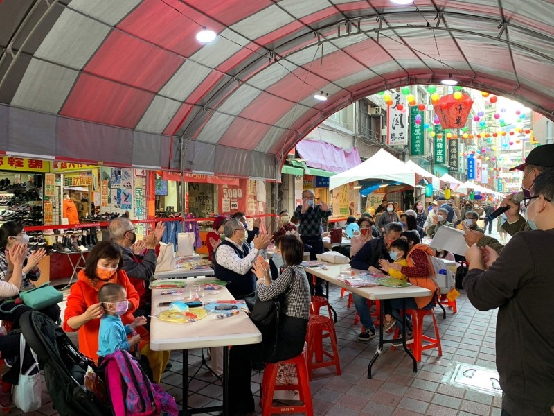 LINE_ALBUM_220211-沅陵街-220211點亮沅陵彩燈節彩繪燈籠活動_220212_9