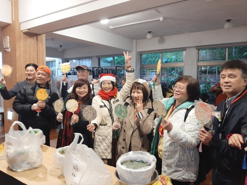 LINE_ALBUM_20241221 臺北市大坑產業文化協會 南港2024耶誕找茶趣_241222_9
