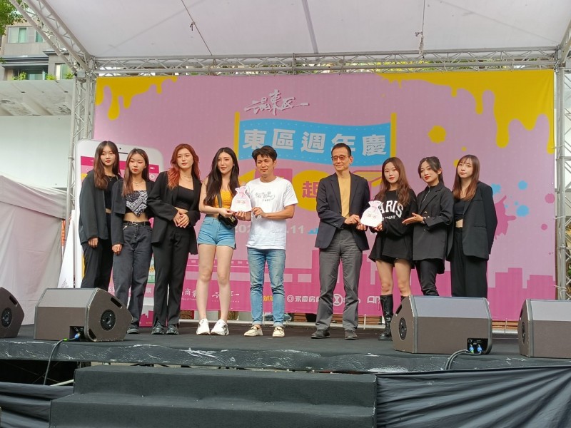 LINE_ALBUM_221111-東區商圈-2022東區週年慶藝起購_221111_3