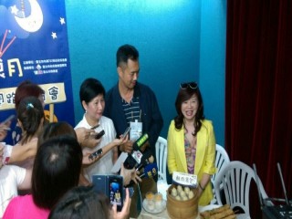0811 內湖737美食月記者會(2)_4213