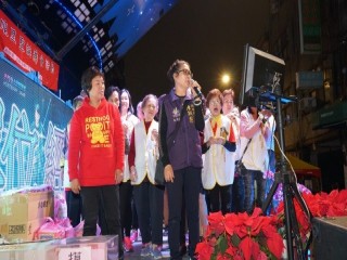 紅龜粿文化祭歡慶耶誕節關懷弱勢愛心餐會_191225_0040