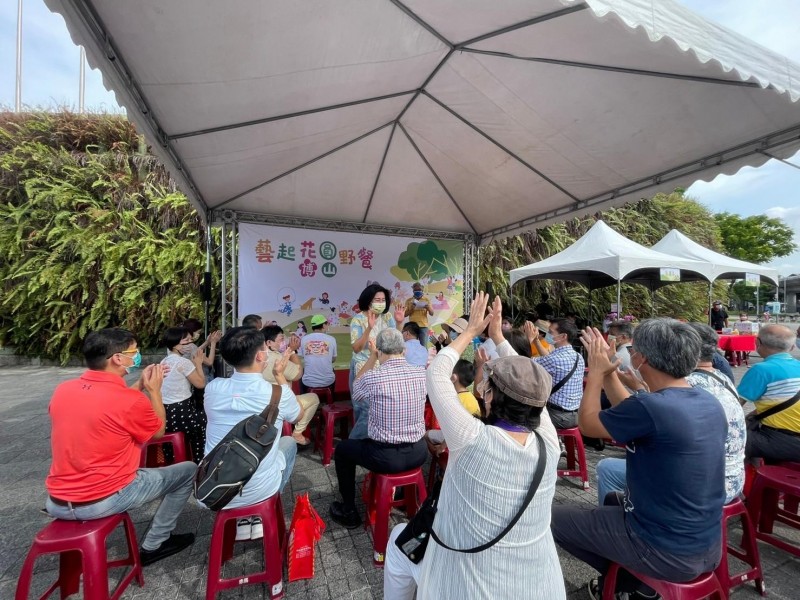 LINE_ALBUM_220731-圓山商圈-藝起花博圓山野餐_220801_26