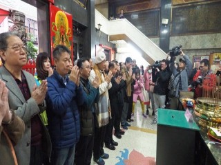 臺北市政府年貨大街-後車站-華陰街-走街_190127_0030