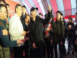 臺北市政府年貨大街-後車站-華陰街-走街_190127_0057