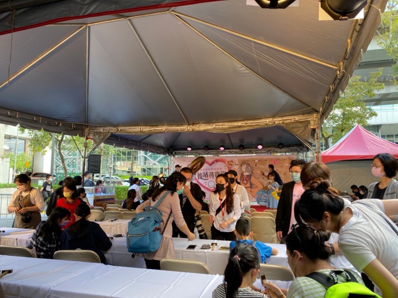 LINE_ALBUM_221203-後站批發商圈-愛無戒限活動_221203_3