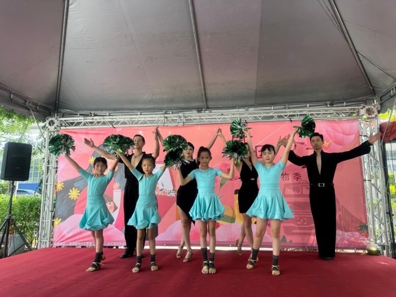 LINE_ALBUM_240504-後站商圈-台北後站感恩女王購物季_240504_3