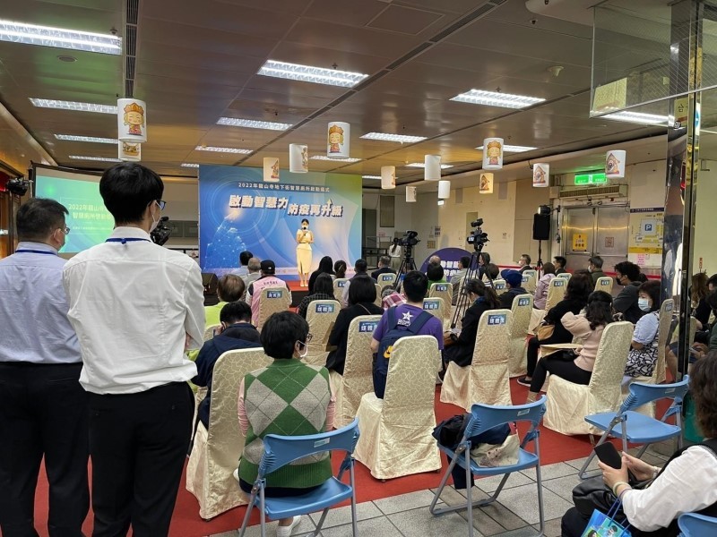 LINE_ALBUM_220421-龍山寺地下街-2022年龍山寺地下街智慧廁所啟動儀式_220421_81