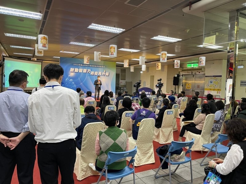 LINE_ALBUM_220421-龍山寺地下街-2022年龍山寺地下街智慧廁所啟動儀式_220421_82