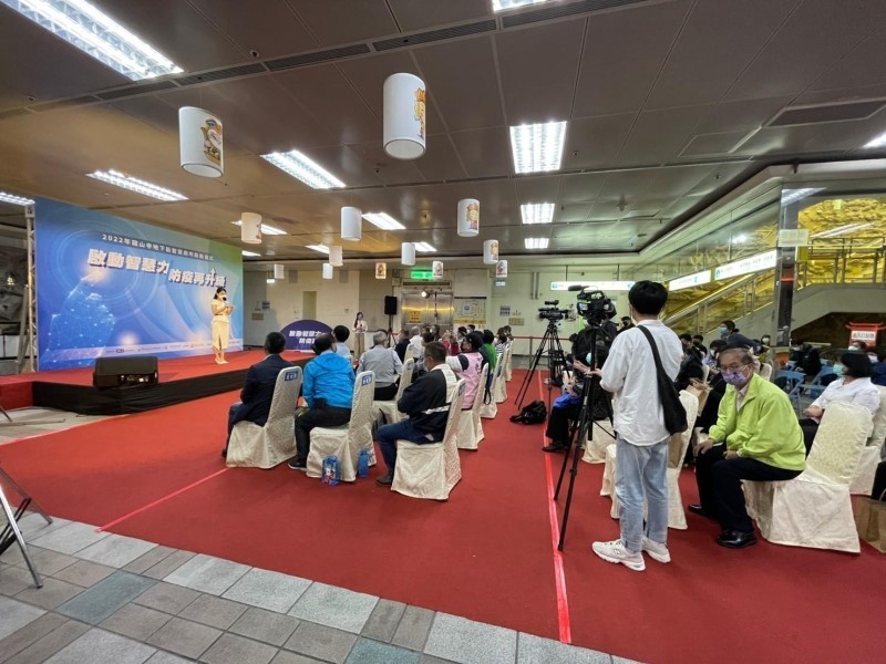 LINE_ALBUM_220421-龍山寺地下街-2022年龍山寺地下街智慧廁所啟動儀式_220421_93