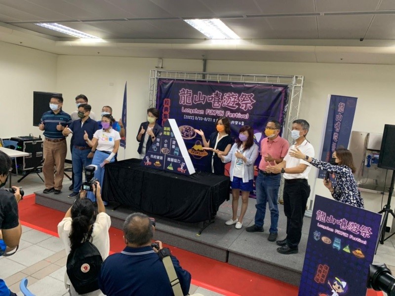 LINE_ALBUM_220820-龍山寺地下街-2022龍山嘻遊祭_220820_111