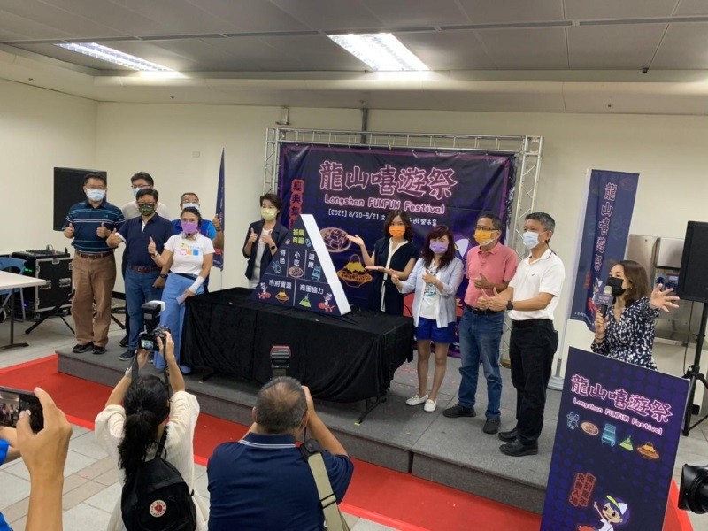 LINE_ALBUM_220820-龍山寺地下街-2022龍山嘻遊祭_220820_112