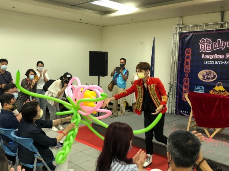 LINE_ALBUM_220820-龍山寺地下街-2022龍山嘻遊祭_220820_208
