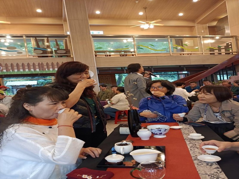 LINE_ALBUM_211023-貓空商圈-特等茶王賞茶季_211023_1