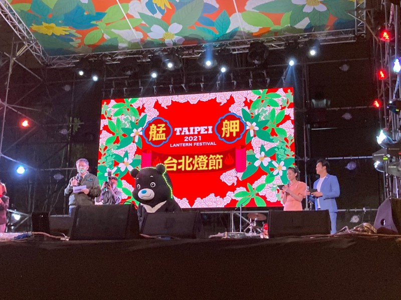 LINE_ALBUM_211217-2021台北燈節開幕式-艋舺_211218_20