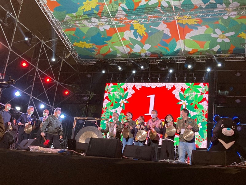 LINE_ALBUM_211217-2021台北燈節開幕式-艋舺_211218_23