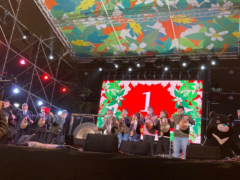 LINE_ALBUM_211217-2021台北燈節開幕式-艋舺_211218_24