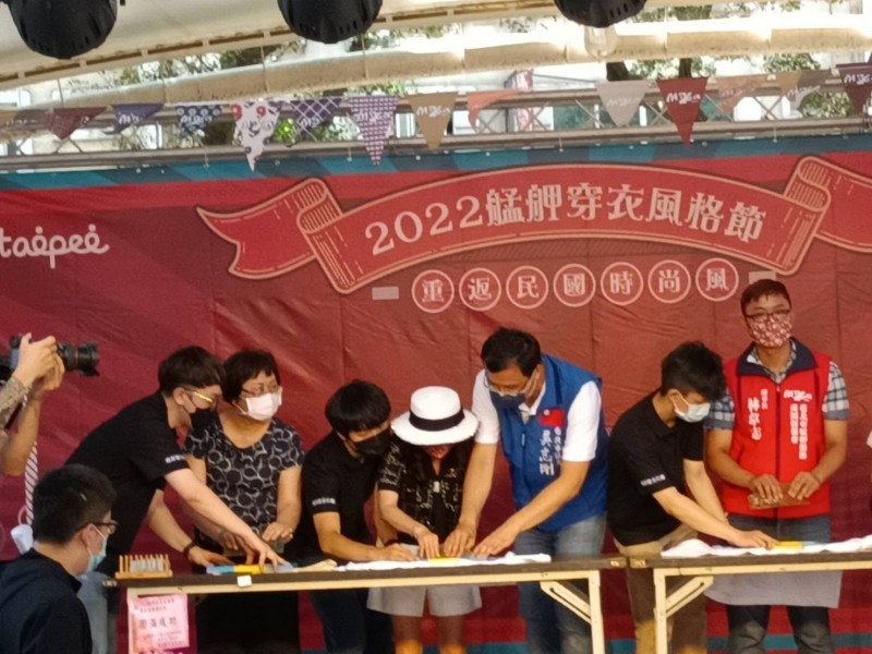 LINE_ALBUM_220723-艋舺服飾商圈-新增照片_220724_8
