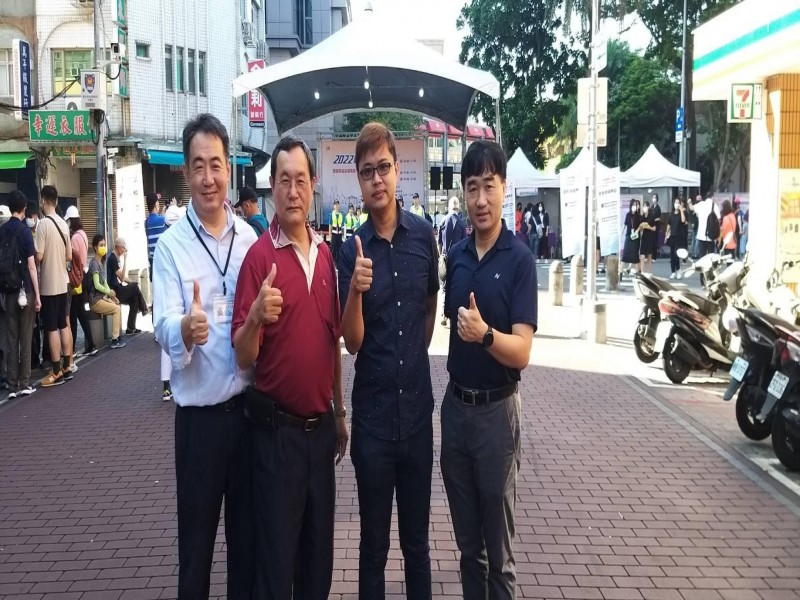LINE_ALBUM_221001-艋舺服飾商圈-2022就愛MIT-艋舺健康趴趴走_221004_18